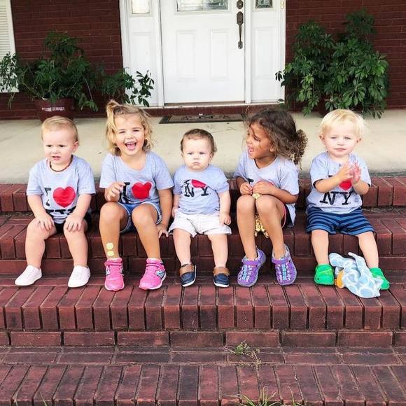 Meet your Posher, Rena' - Picture 1 of 1